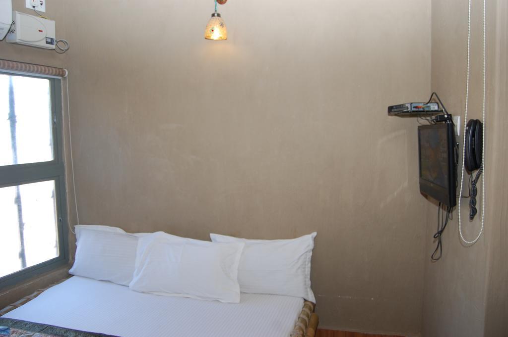 Shri Guest House Varanasi Phòng bức ảnh