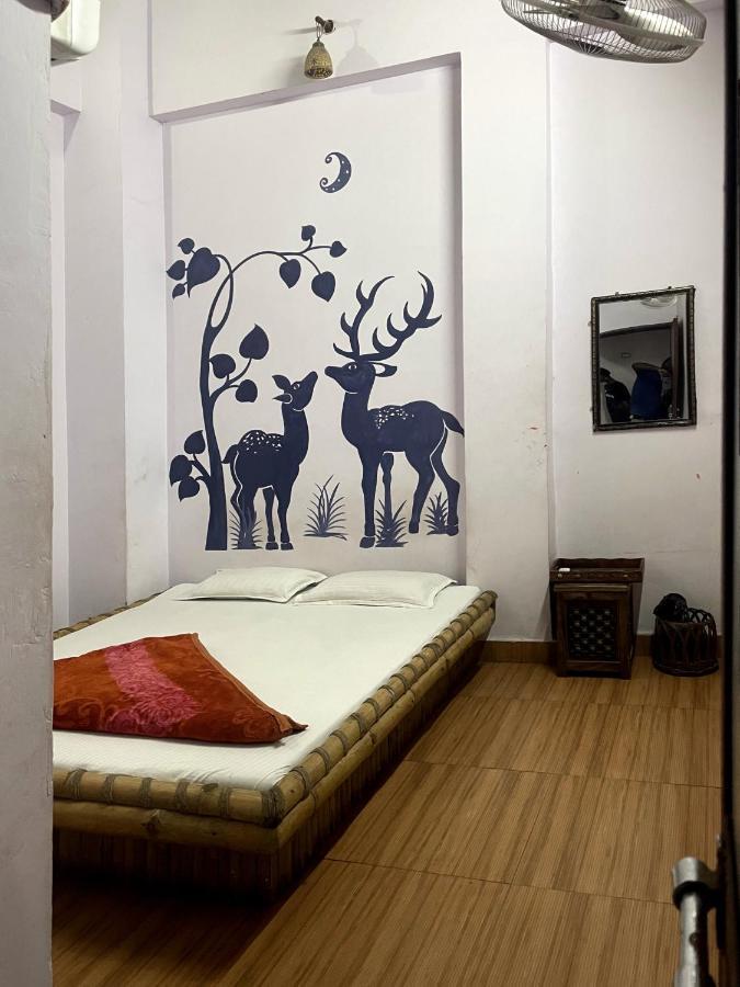Shri Guest House Varanasi Ngoại thất bức ảnh