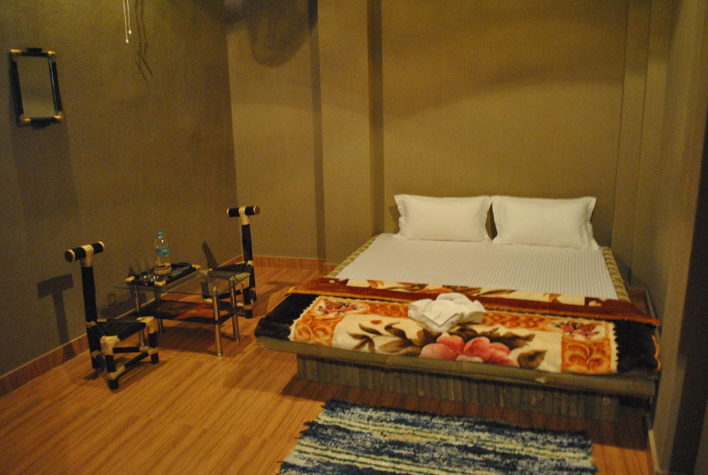 Shri Guest House Varanasi Phòng bức ảnh