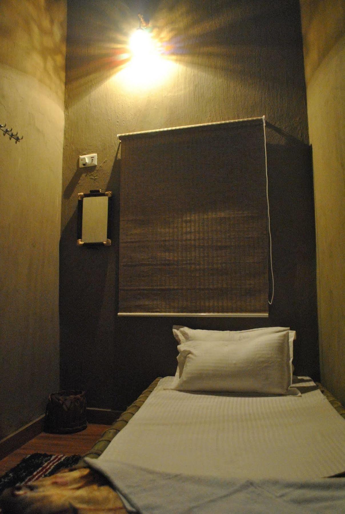 Shri Guest House Varanasi Ngoại thất bức ảnh