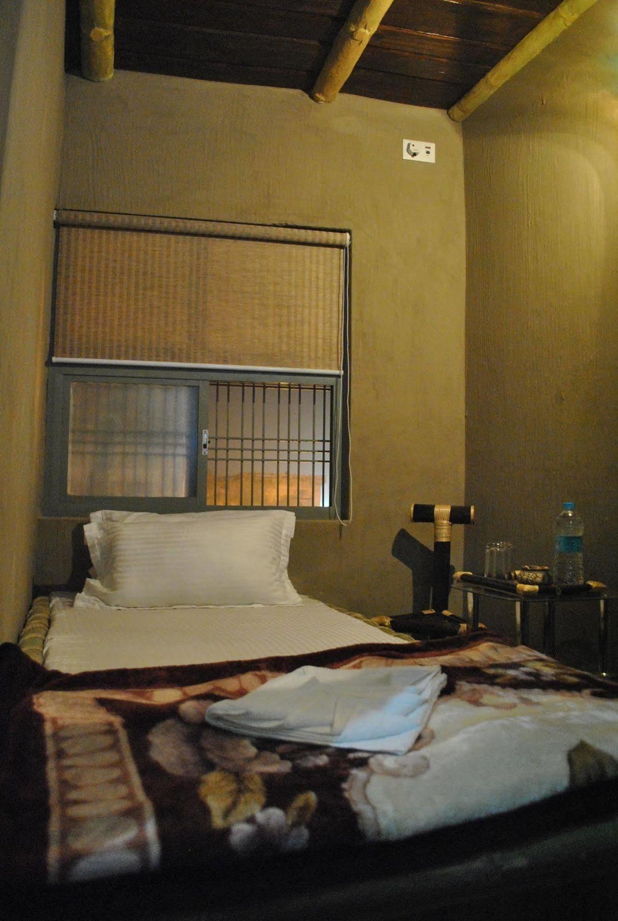 Shri Guest House Varanasi Ngoại thất bức ảnh