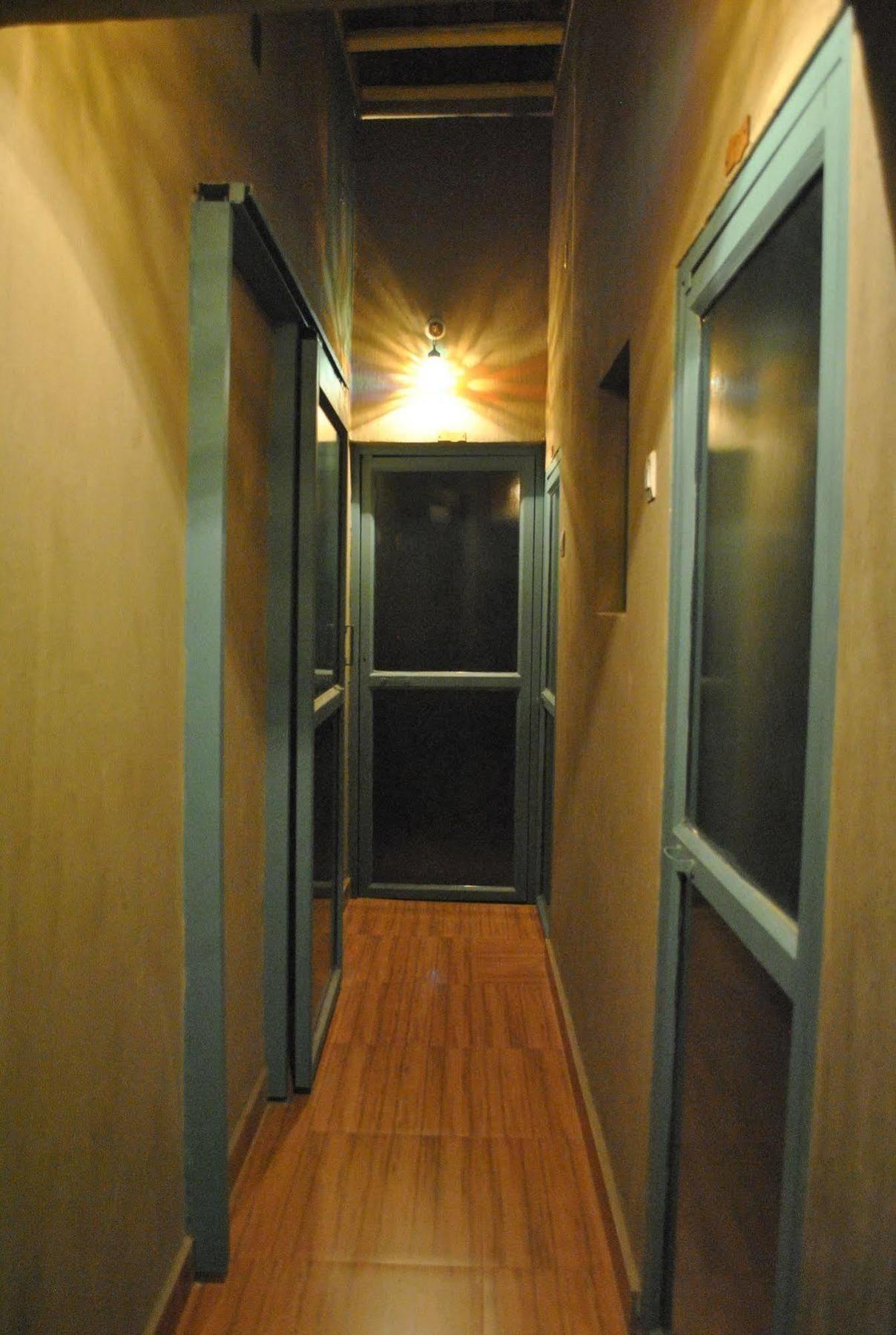 Shri Guest House Varanasi Ngoại thất bức ảnh