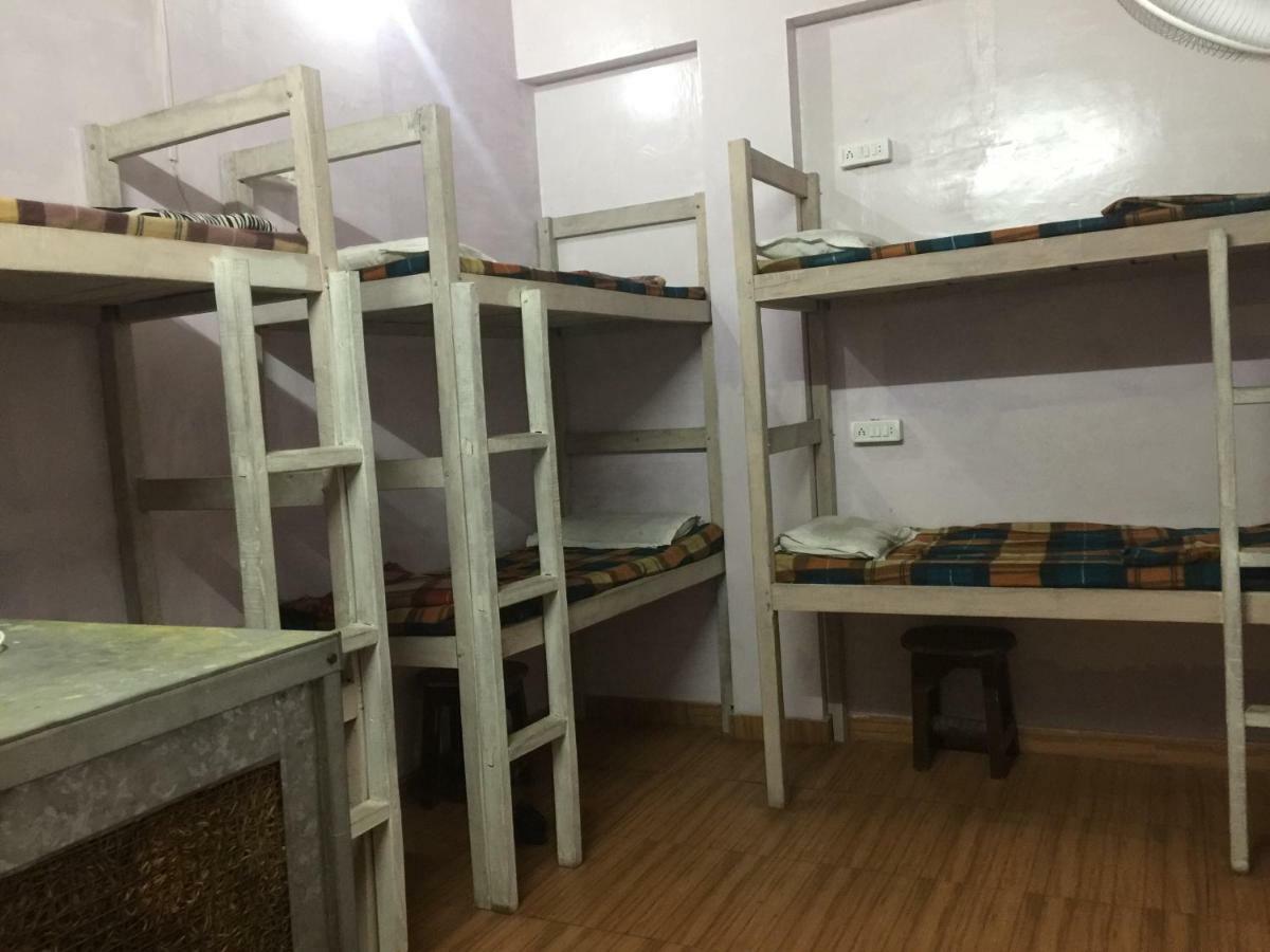 Shri Guest House Varanasi Ngoại thất bức ảnh