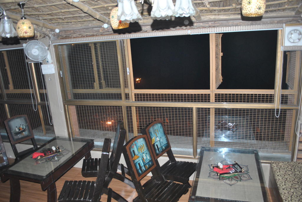 Shri Guest House Varanasi Ngoại thất bức ảnh