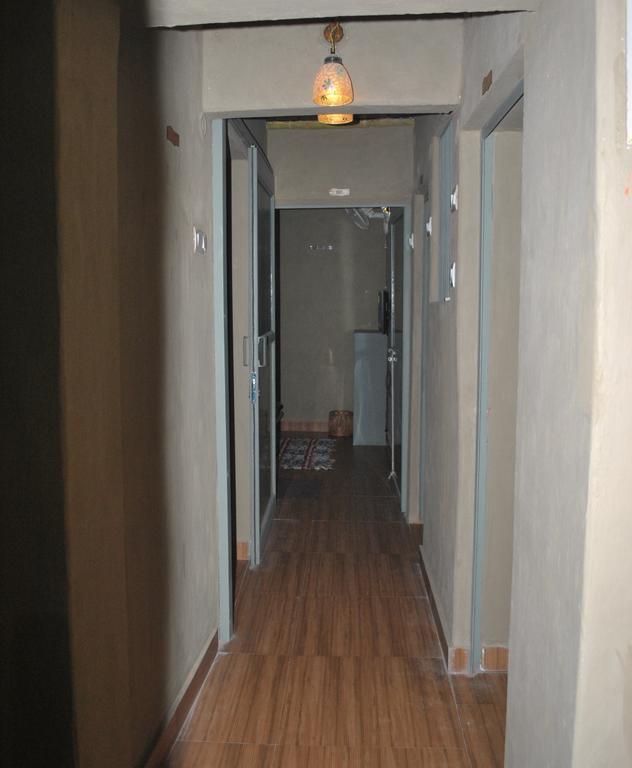 Shri Guest House Varanasi Ngoại thất bức ảnh